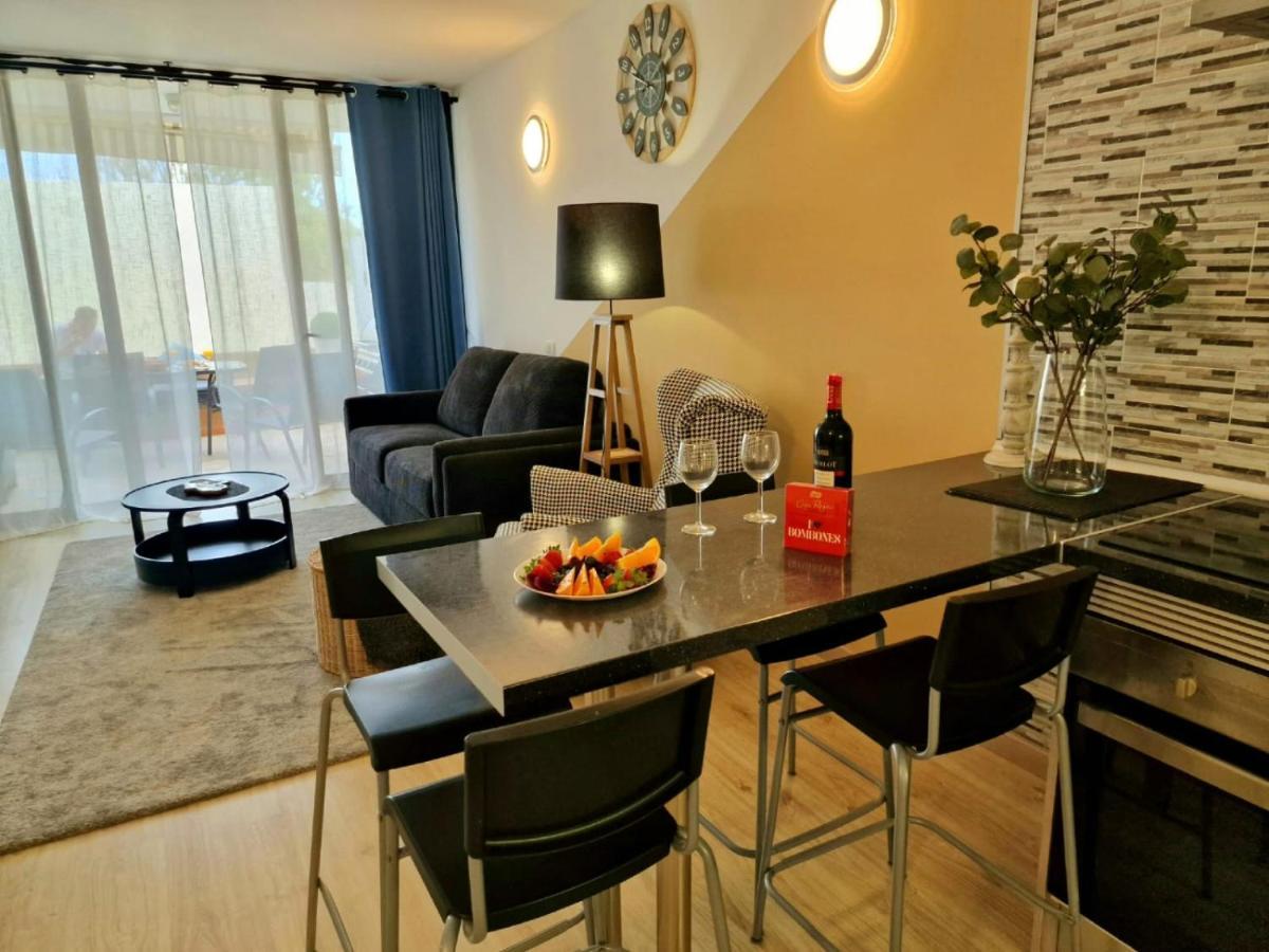 Stunning Lovely Flat With Pool And Strong Wi-Fi, 31 Arona  Esterno foto